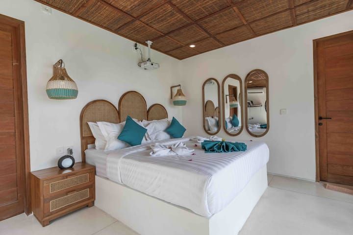 Temple Deity Sculptures